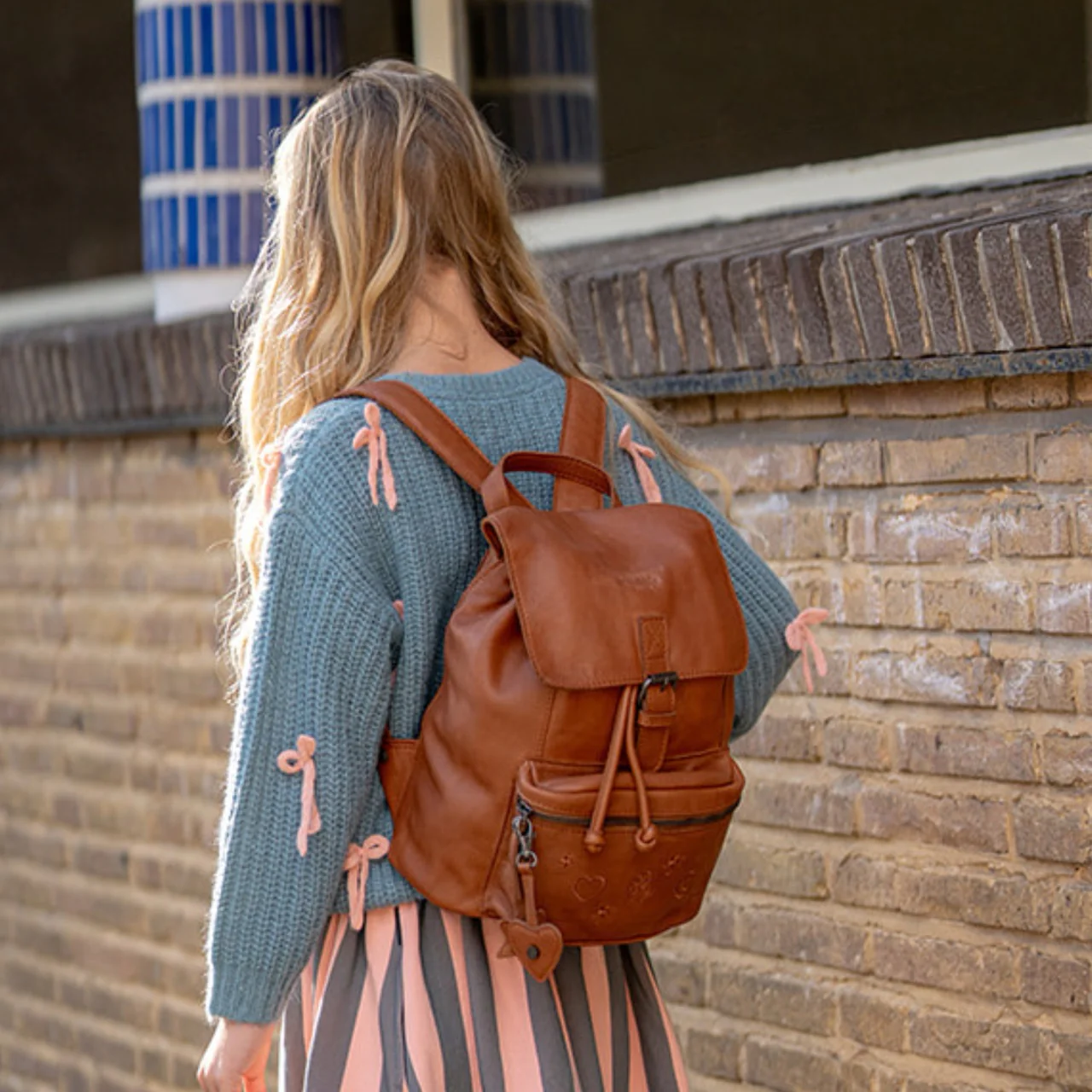Leather Backpack Cognac Westwick - Image 2