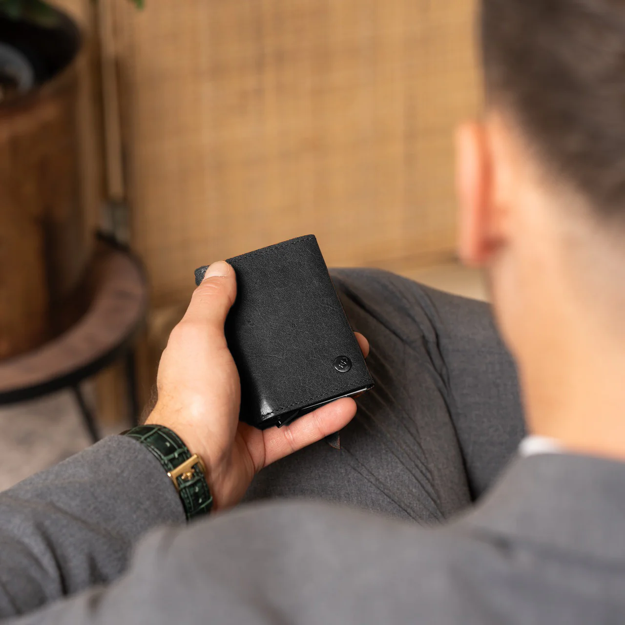 Leather Card Holder Black Gabriela - Image 2