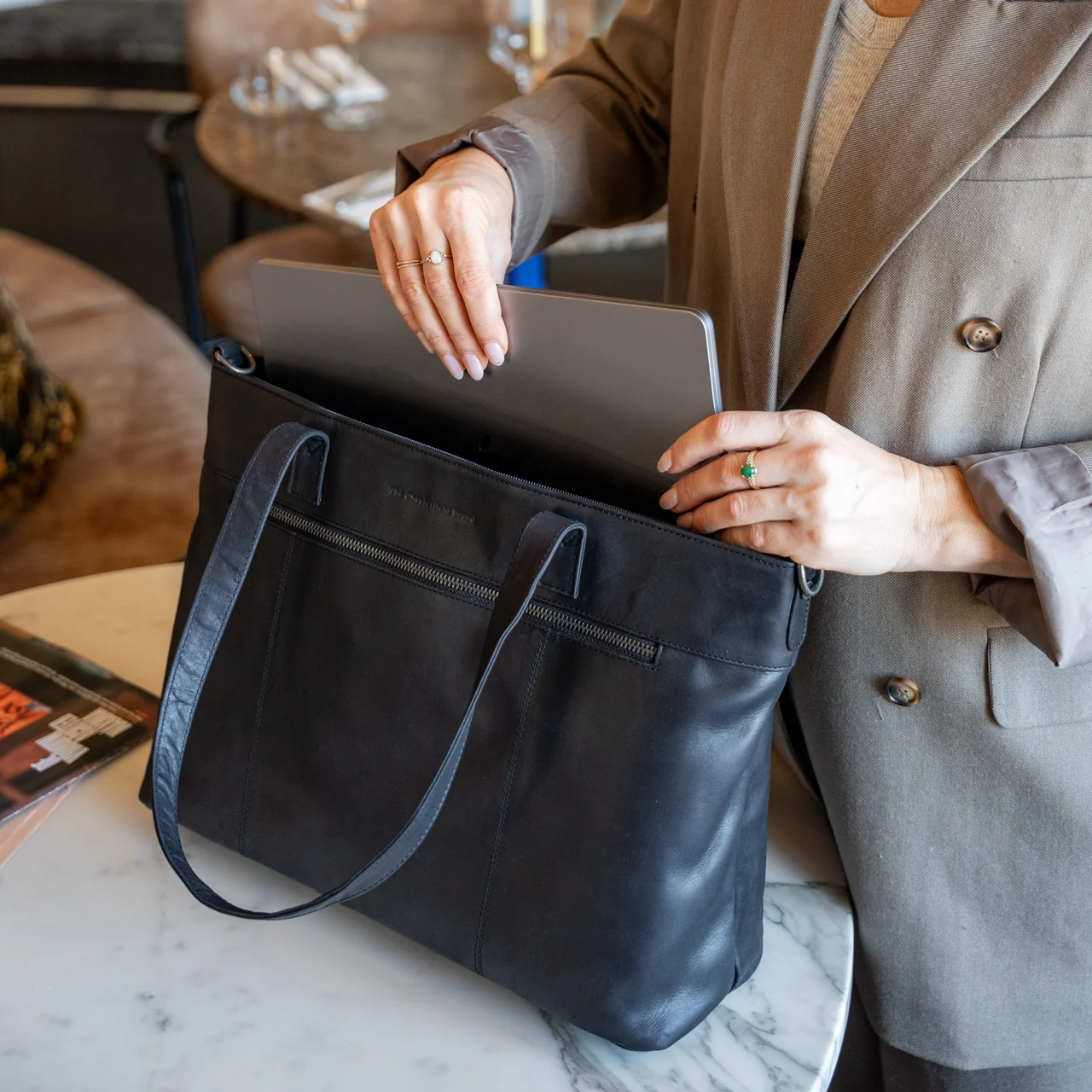 Leather Tote Bag Black Osira - Image 4