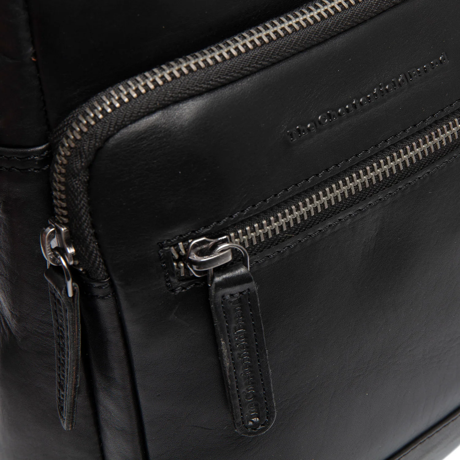 Leather Crossbody Bag Black Amantea - Image 2