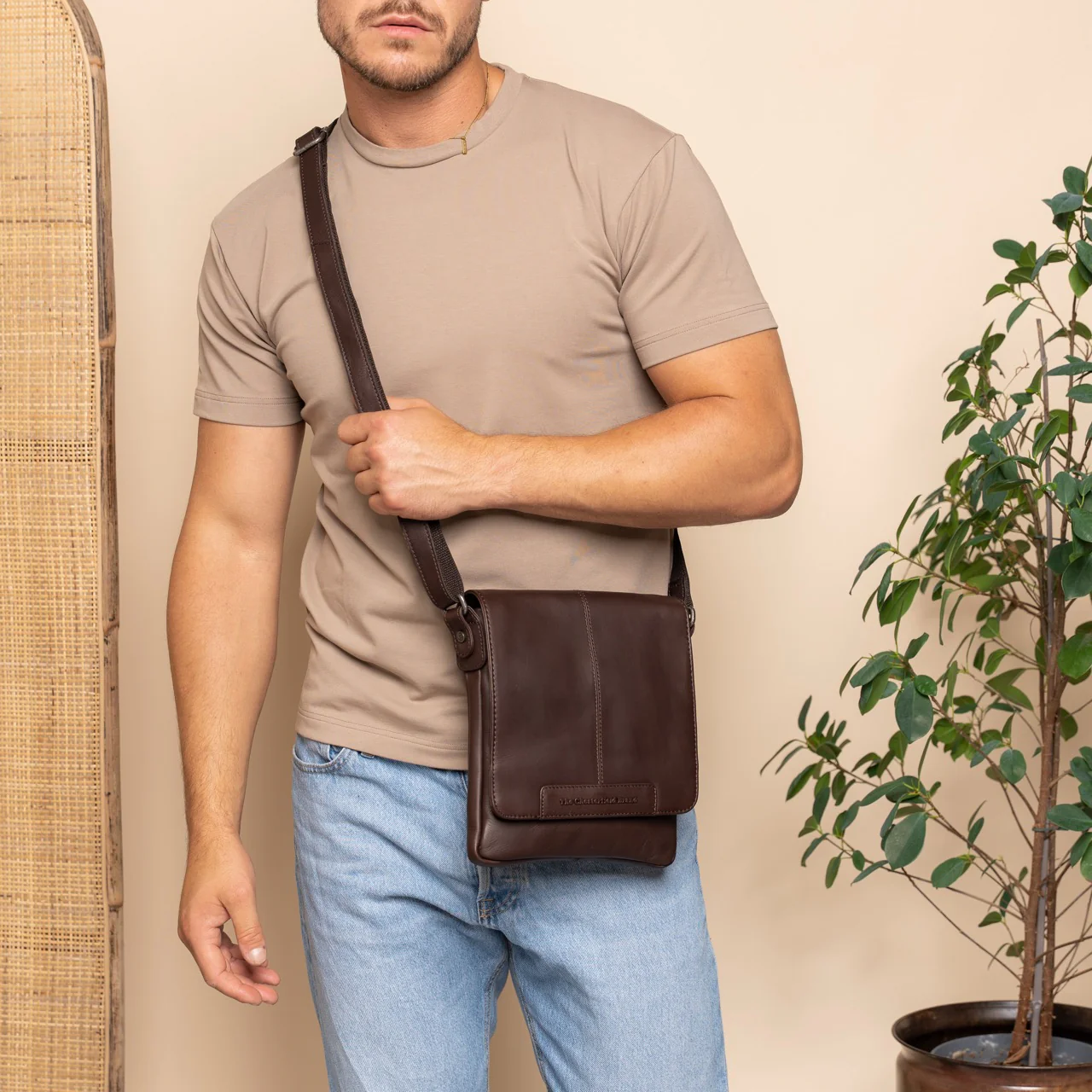 Leather Crossbody Bag Brown Bodin - Image 3