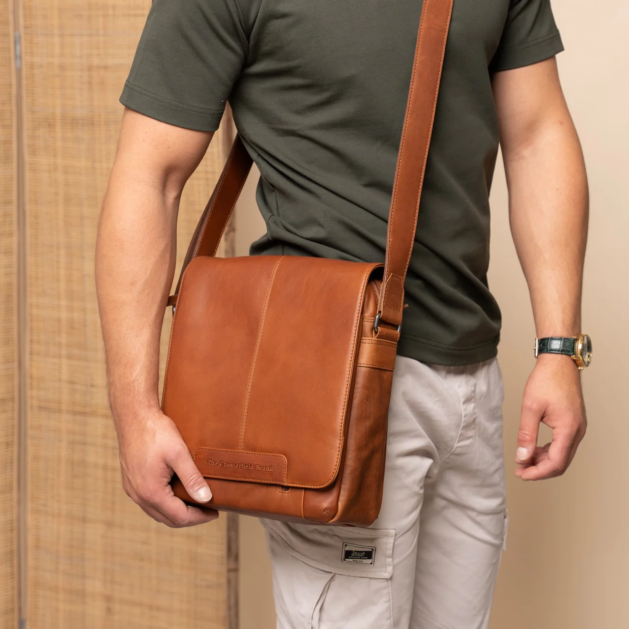 Leather Crossbody Bag Cognac Raphael - Image 2