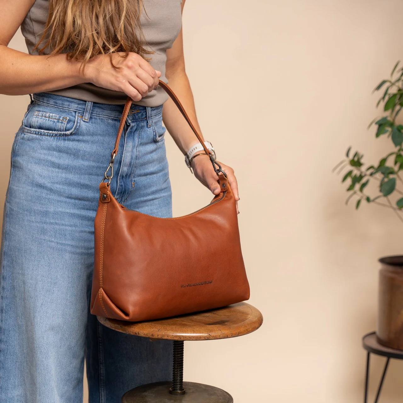 Leather Shoulder Bag Cognac Skara - Image 3