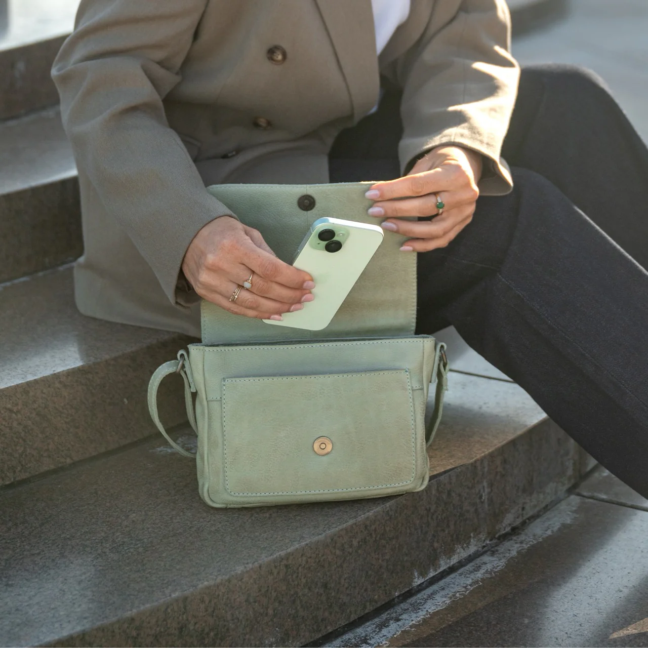 Leather Crossbody Bag Ocean Green Ann - Image 3