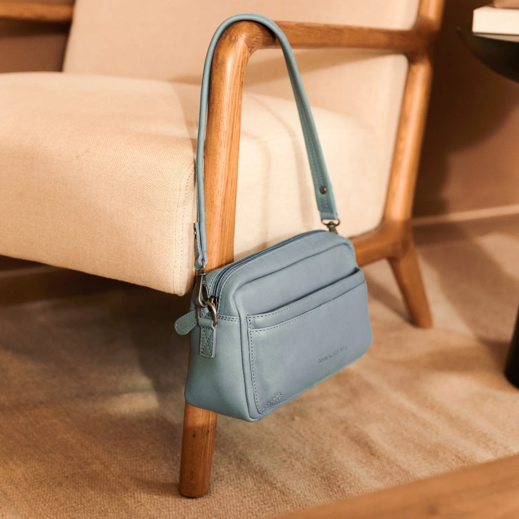 Leather Shoulder Bag Sky Blue Liora - Image 2