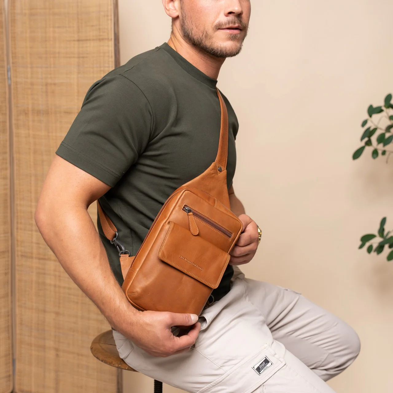 Leather Sling Bag Cognac Turelle - Image 2