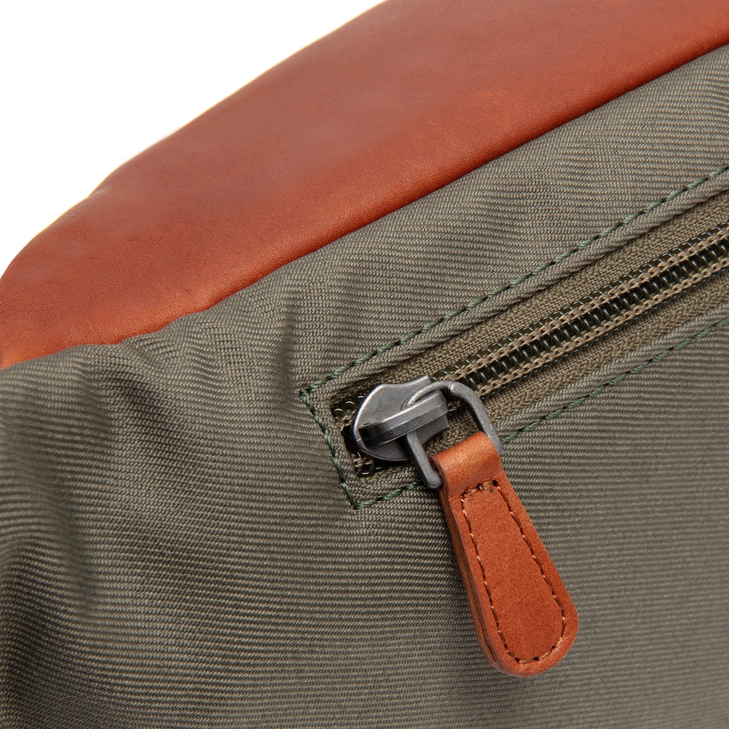 Leather Belt Bag Steel Green Velta - Image 5