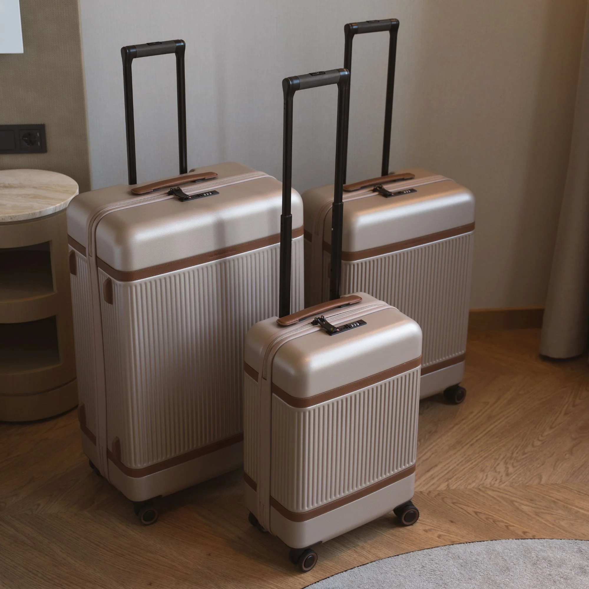 Suitcase Set Champagne Zuna - Image 3